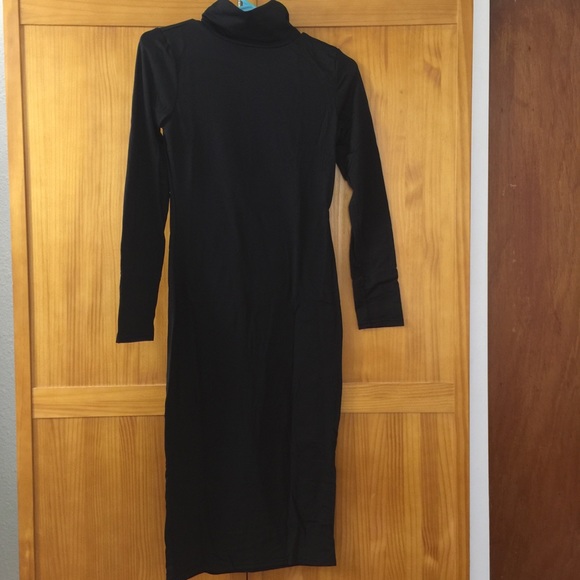 Last 1 in Black Form Fitting Bodycon Lined Dress - Picture 8 of 8